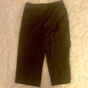 Cabi Crop/ Capri’s pants, SZ 8 Brown mix plaid Very cute to make a statement!!